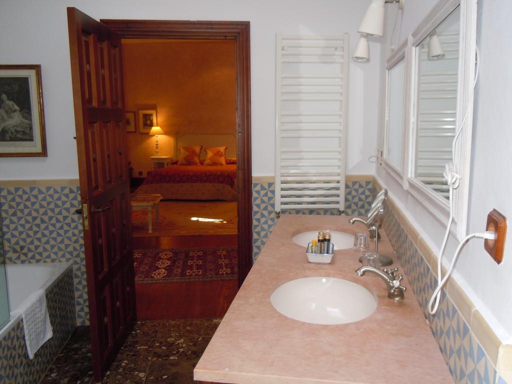 Palacio Chaves Hotel Trujillo Oda fotoğraf